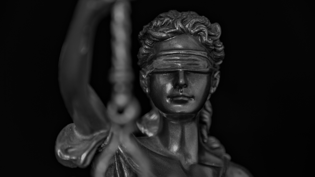 Avocate en droit des affaires à Fréjus